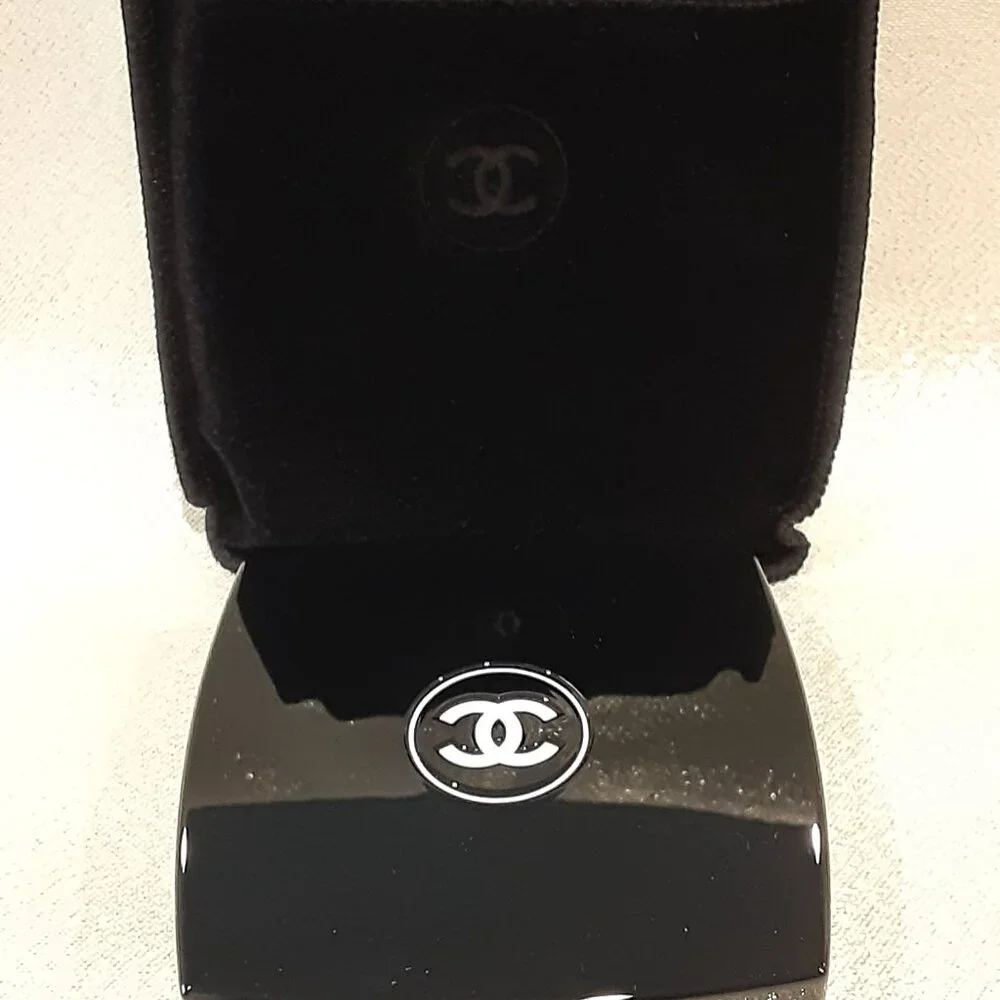 CHANEL JOUES CONTRASTE Powder Blush- Rose Bronze